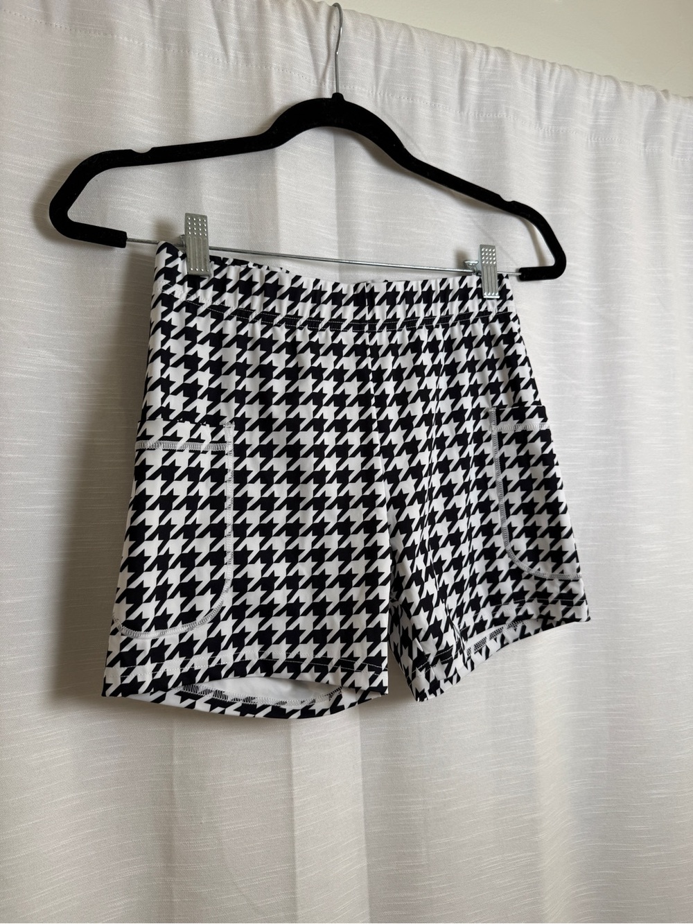 Viodia Black & White Houndstooth Athletic Shorts | Size XS NWT - Picture 6 of 12